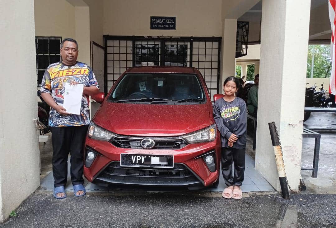 Momen penyerahan pelanggan 17